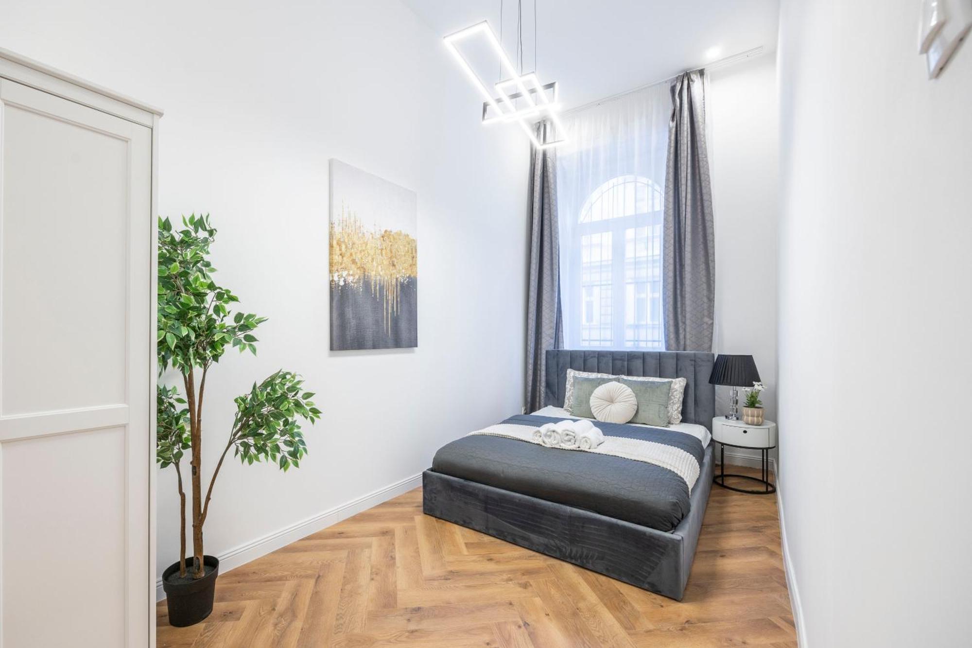 Charming E24 Grand Next To The Andrassy Fashion St Apartment